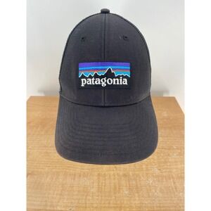 Patagonia P-6 Logo LoPro Trucker Hat Mens Black Mesh Snapback Cap